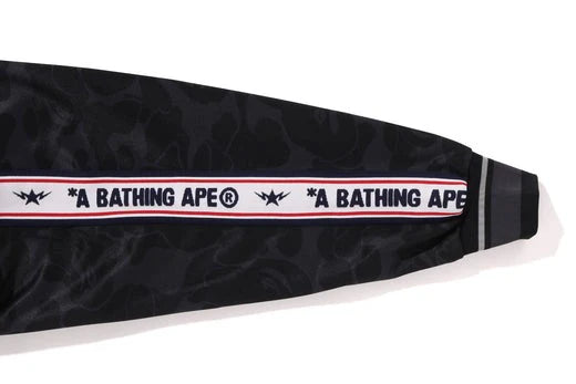 A BATHING APE BAPE SOLID CAMO RELAXED FIT SHARK FULL ZIP HOODIE BLACK