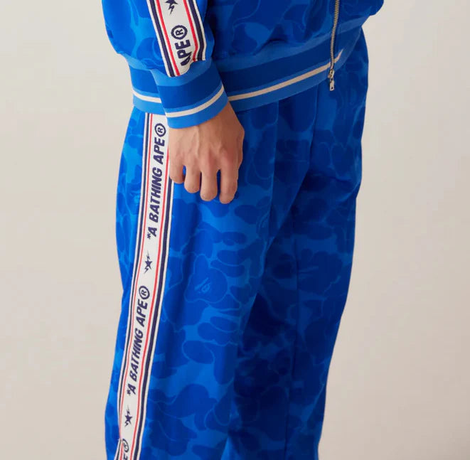 A BATHING APE BAPE SOLID CAMO ONE POINT RELAXED FIT SWEAT PANTS BLUE