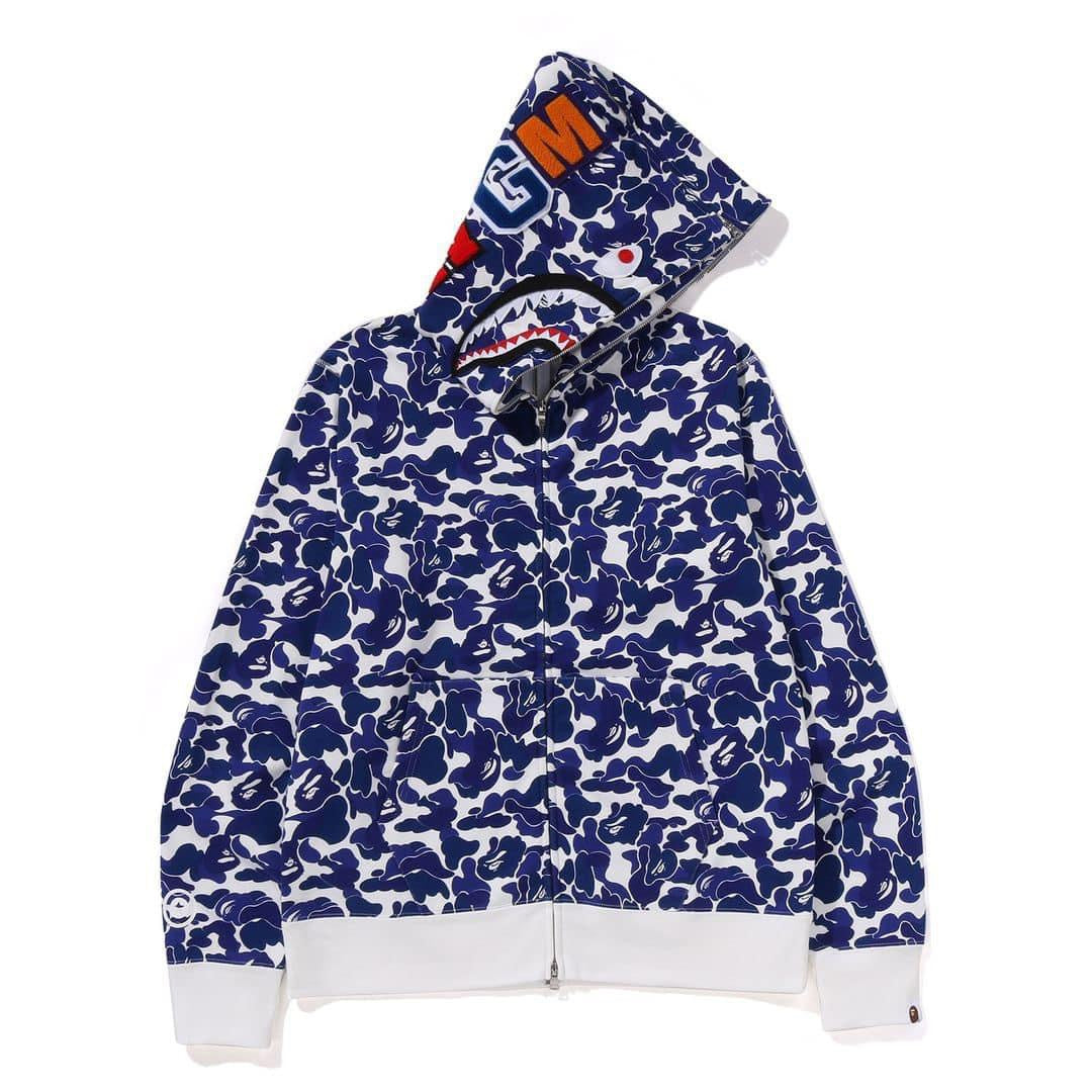 A BATHING APE BAPE JAPAN LIMITED COLLECTION BAPE . COM STORE SEPARATE SHARK FULL ZIP HOODIE