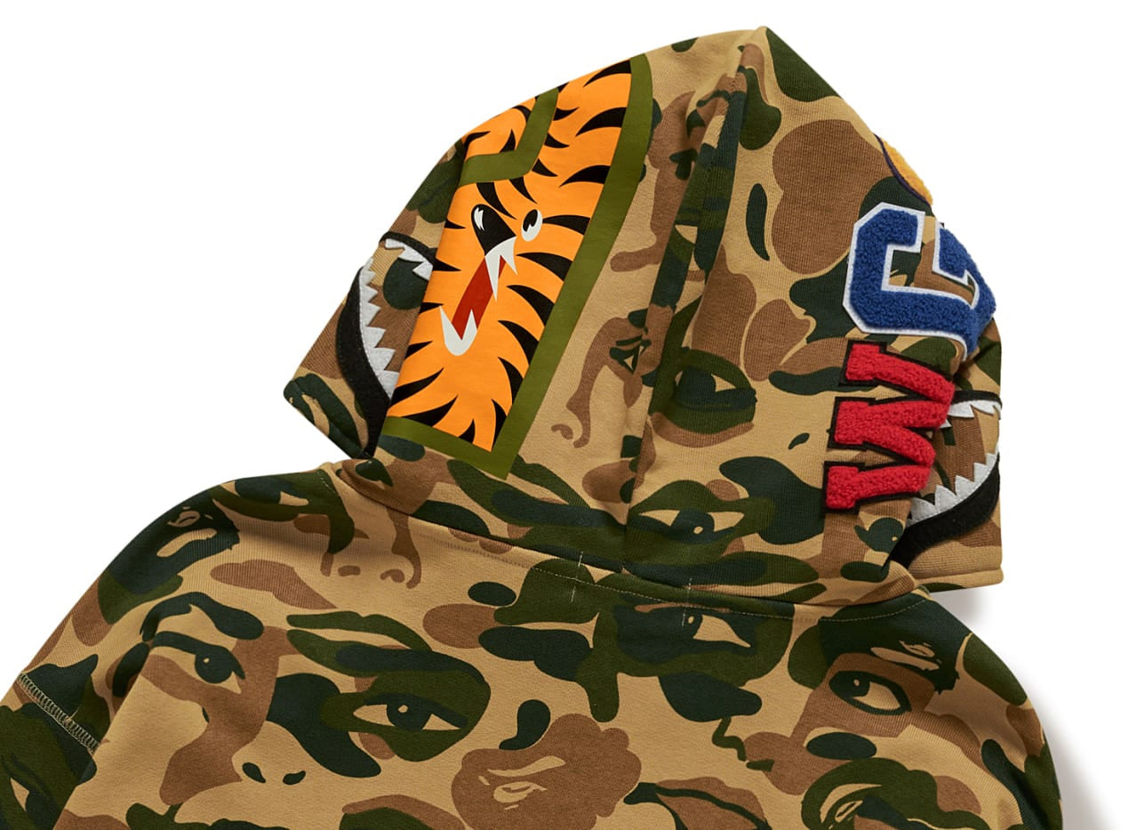 A BATHING APE BAPE x KIDSUPER CAMO SHARK FULL ZIP HOODIE GREEN