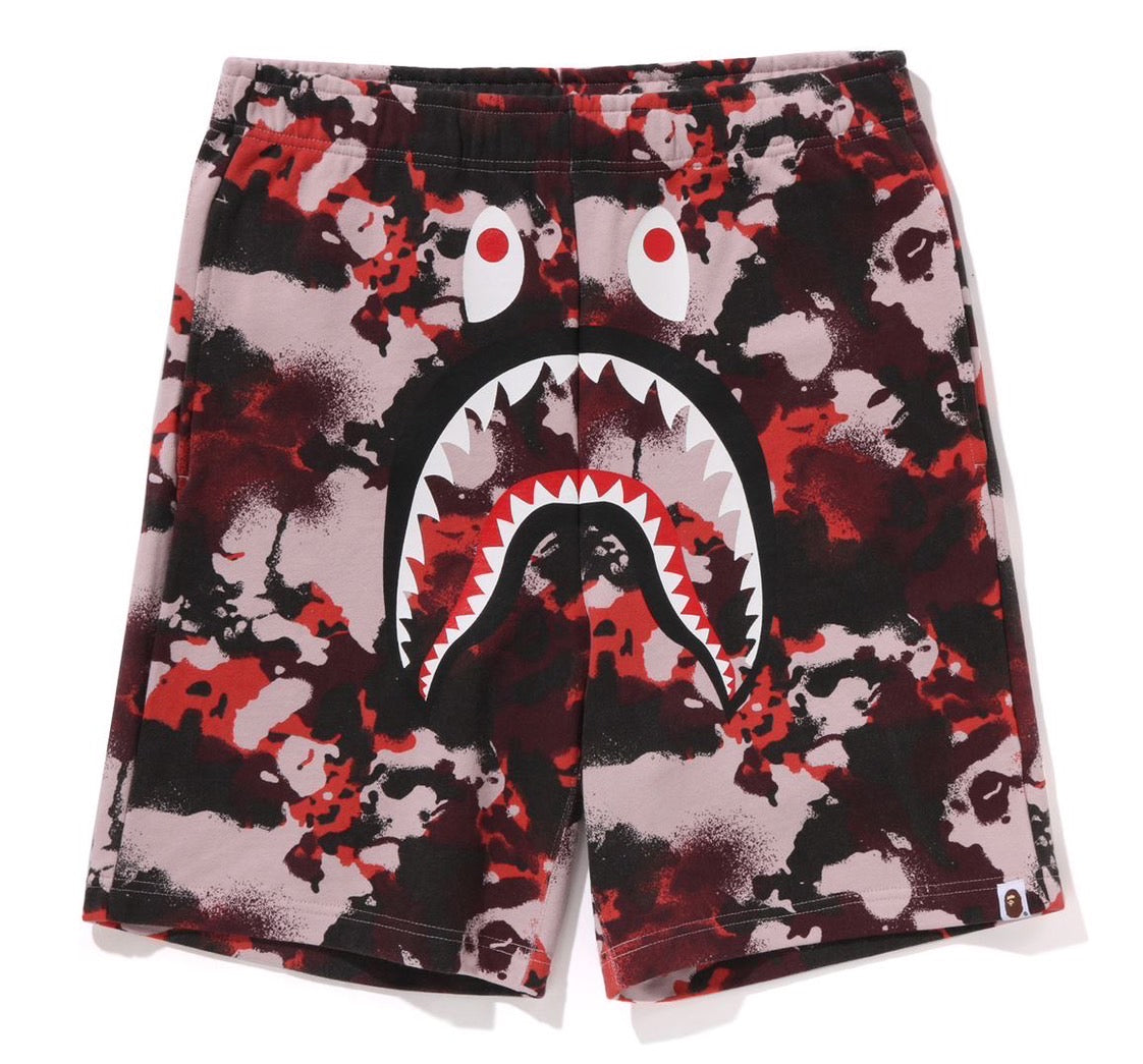 A BATHING APE BAPE MAP CAMO REGULAR FIT SHARK SWEAT SHORTS RED