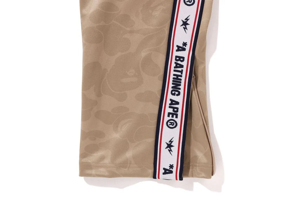 A BATHING APE BAPE SOLID CAMO ONE POINT RELAXED FIT SWEAT PANTS BEIGE