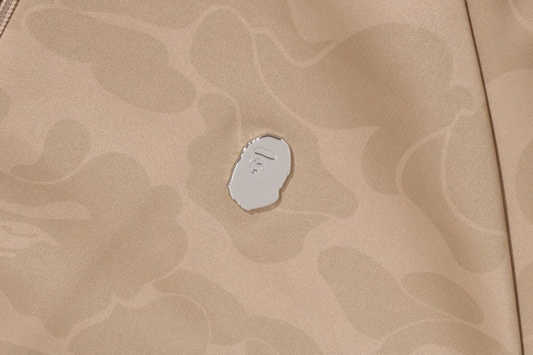 A BATHING APE BAPE SOLID CAMO RELAXED FIT SHARK FULL ZIP HOODIE BEIGE