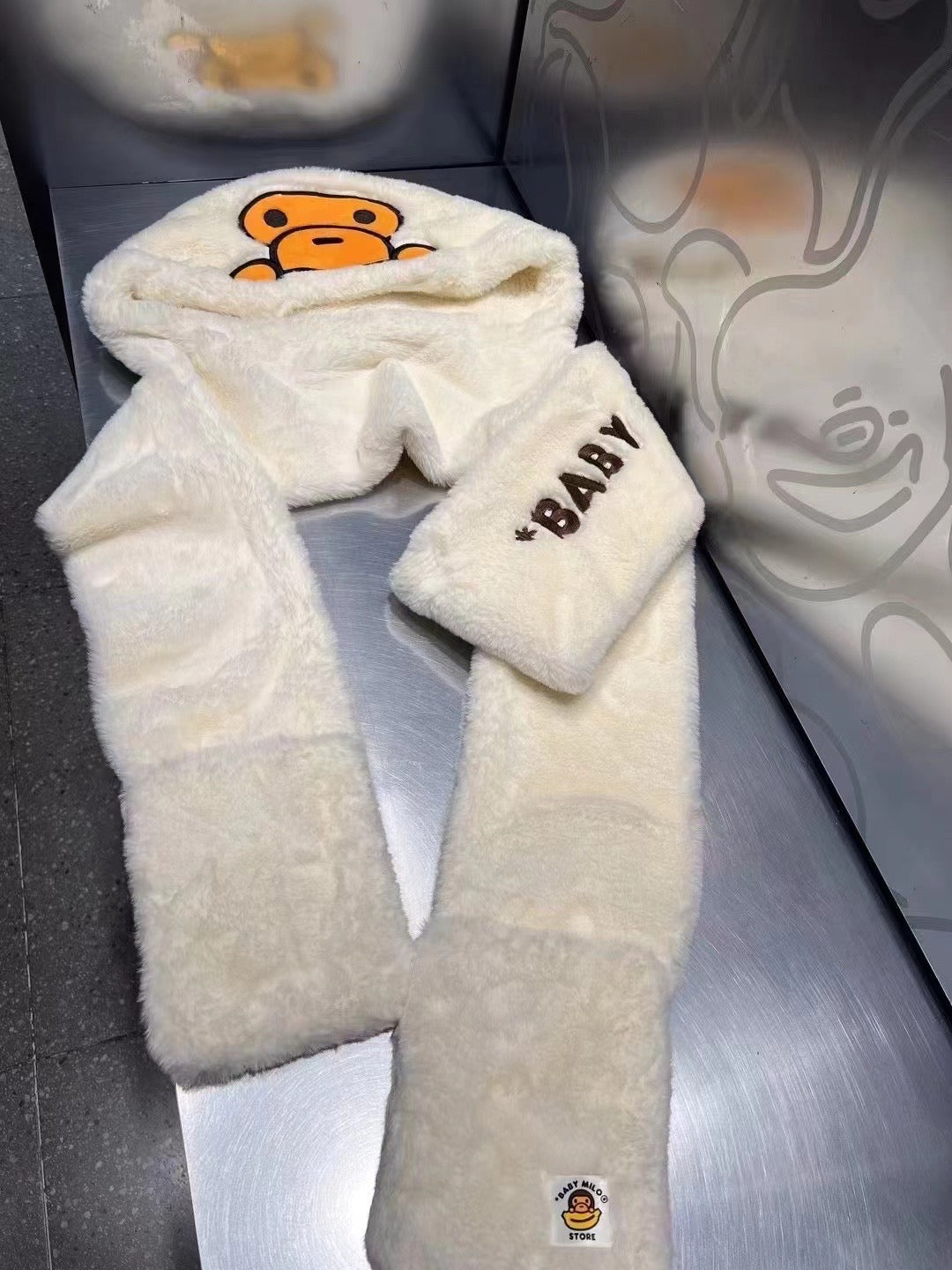 A BATHING APE BAPE BABY MILO STORE BABY MILO SCARF