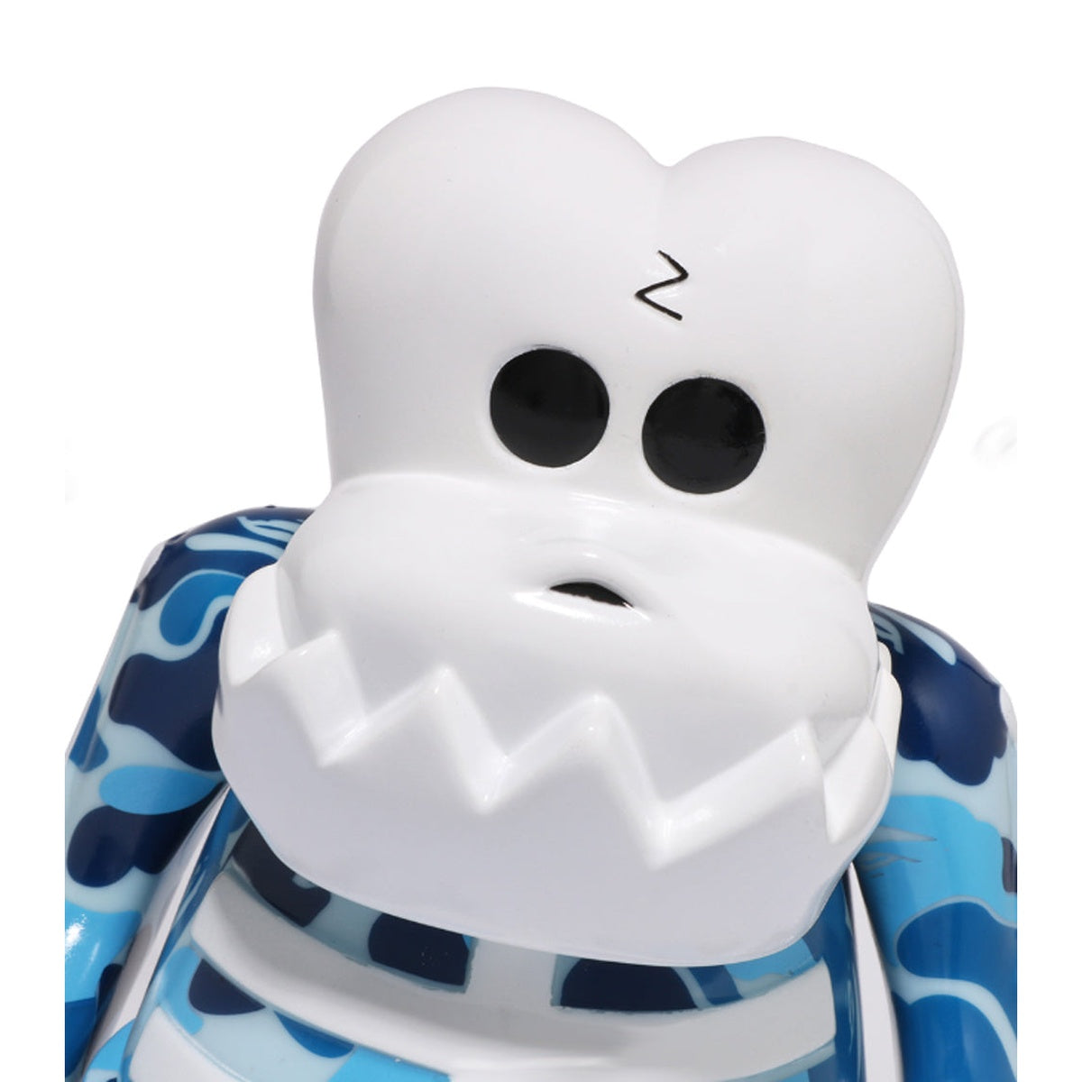 A BATHING APE BAPE BOUNTY HUNTER ABC CAMO SKULL- KUN FIGURE BLUE