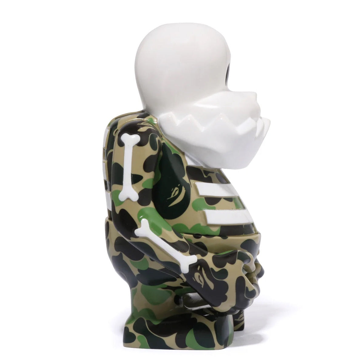 A BATHING APE BAPE BOUNTY HUNTER ABC CAMO SKULL- KUN FIGURE GREEN