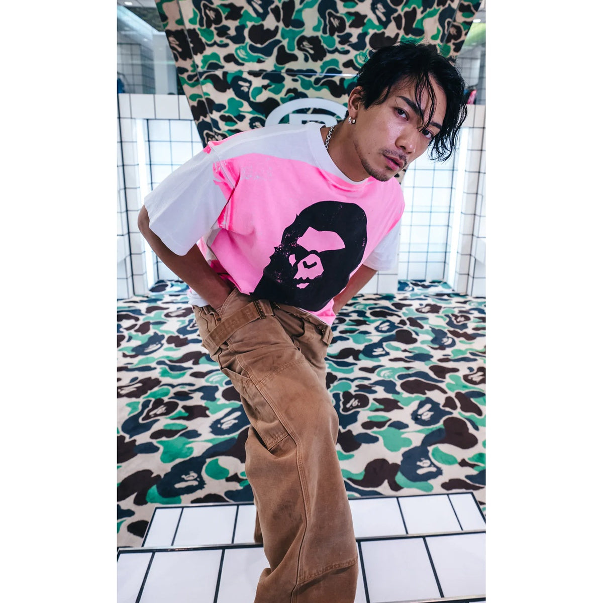 A BATHING APE BAPE SAINT MXXXXXX MAD FACE HANDPRINTING TEE WHITE X PINK