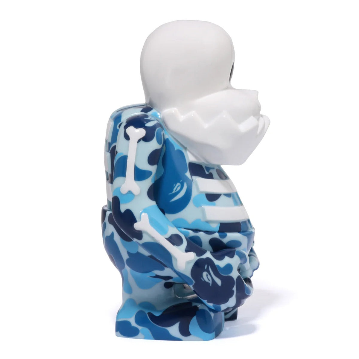 A BATHING APE BAPE BOUNTY HUNTER ABC CAMO SKULL- KUN FIGURE BLUE