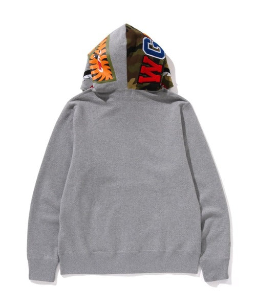 1ST SHARK FULL ZIP HOODIE グレー Detail
