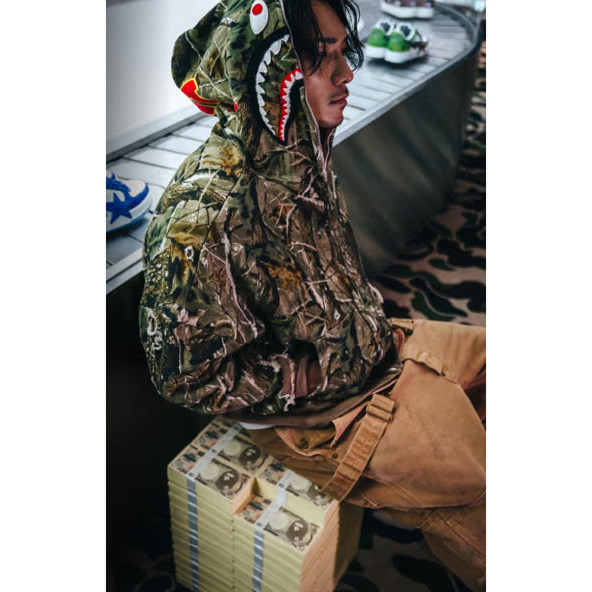 A BATHING APE BAPE SAINT MXXXXXX SHARK FULL ZIP HOODIE MULTI