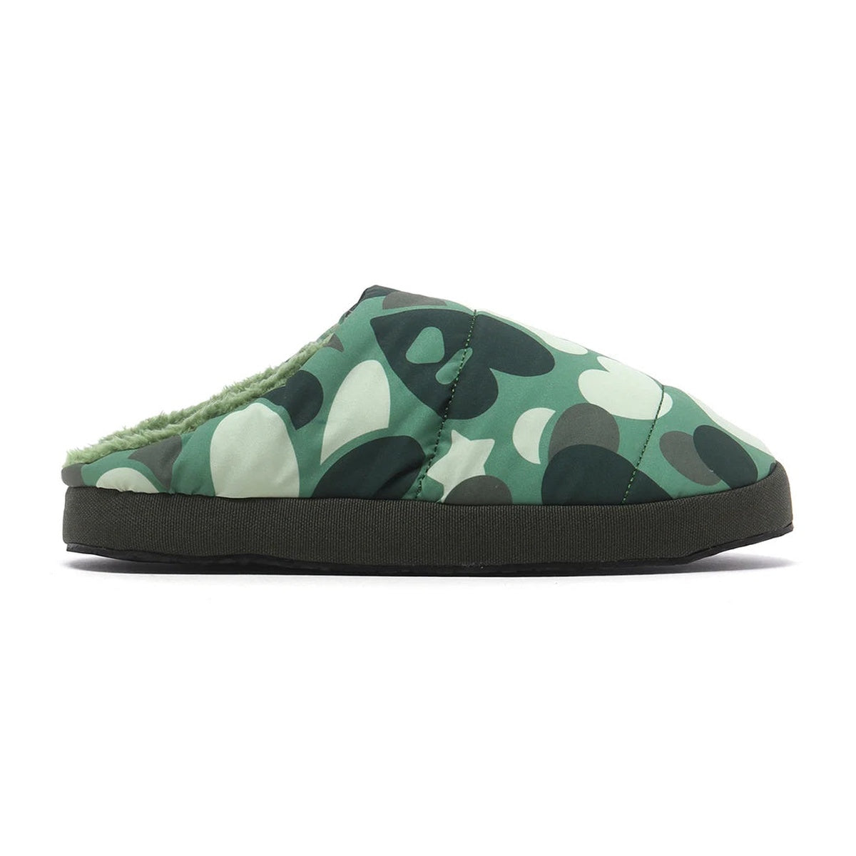 A BATHING APE BAPE APEE CAMO SHERPA SLIPPER GREEN