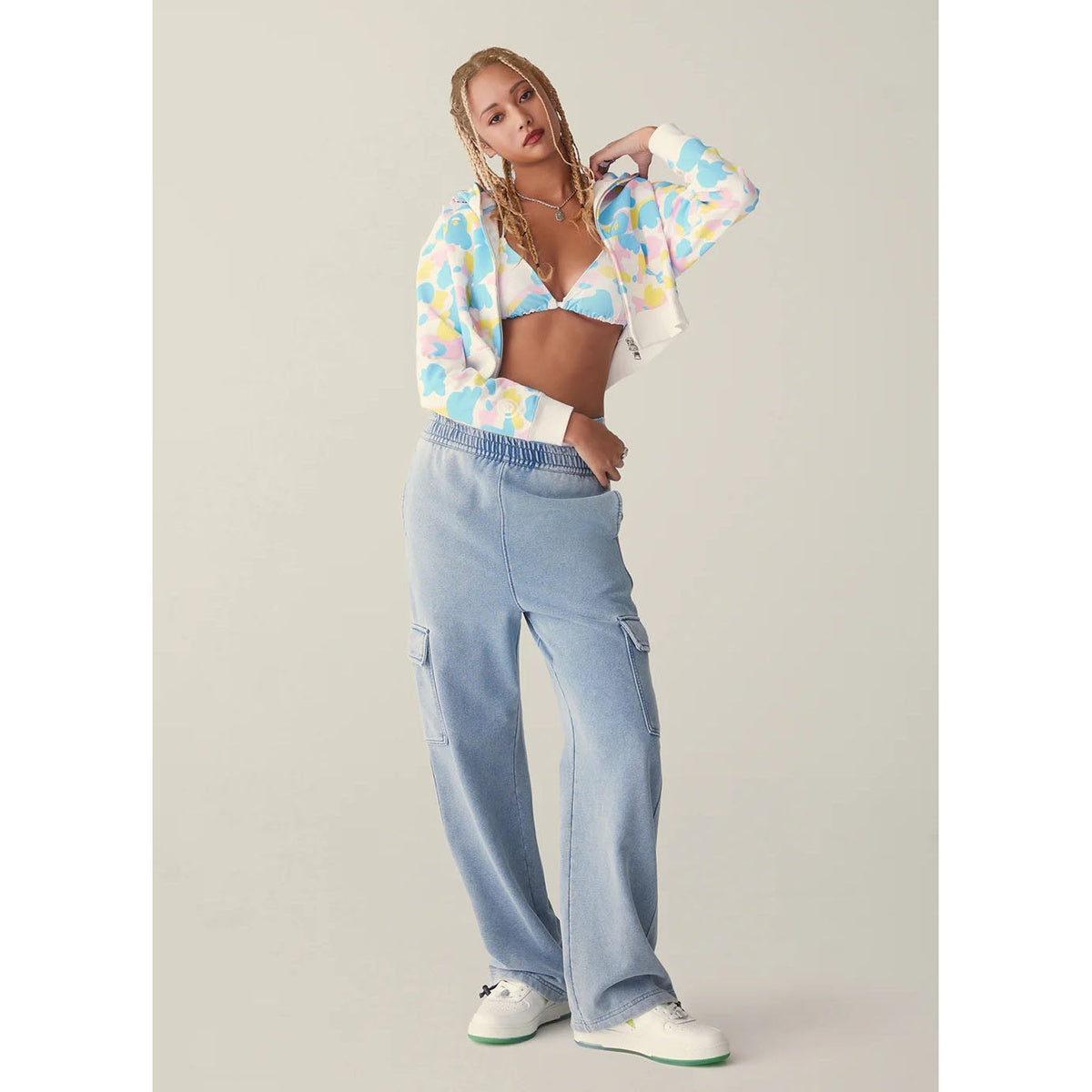 A BATHING APE BAPE LADIES' NEW MULTI CAMO CROPPED SHARK FULL ZIP HOODIE WHITE