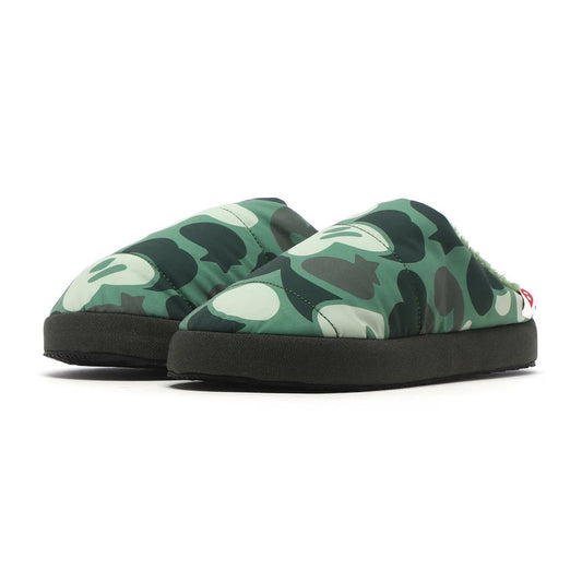 A BATHING APE BAPE APEE CAMO SHERPA SLIPPER GREEN