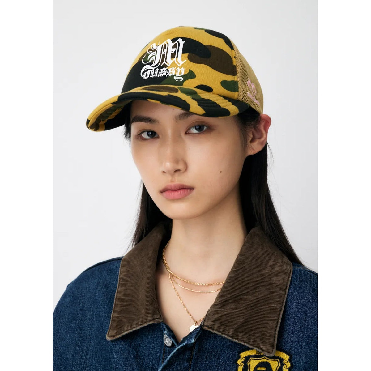 A BATHING APE LADIES' BAPE MOUSSY REISSUE MESH CAP BEIGE