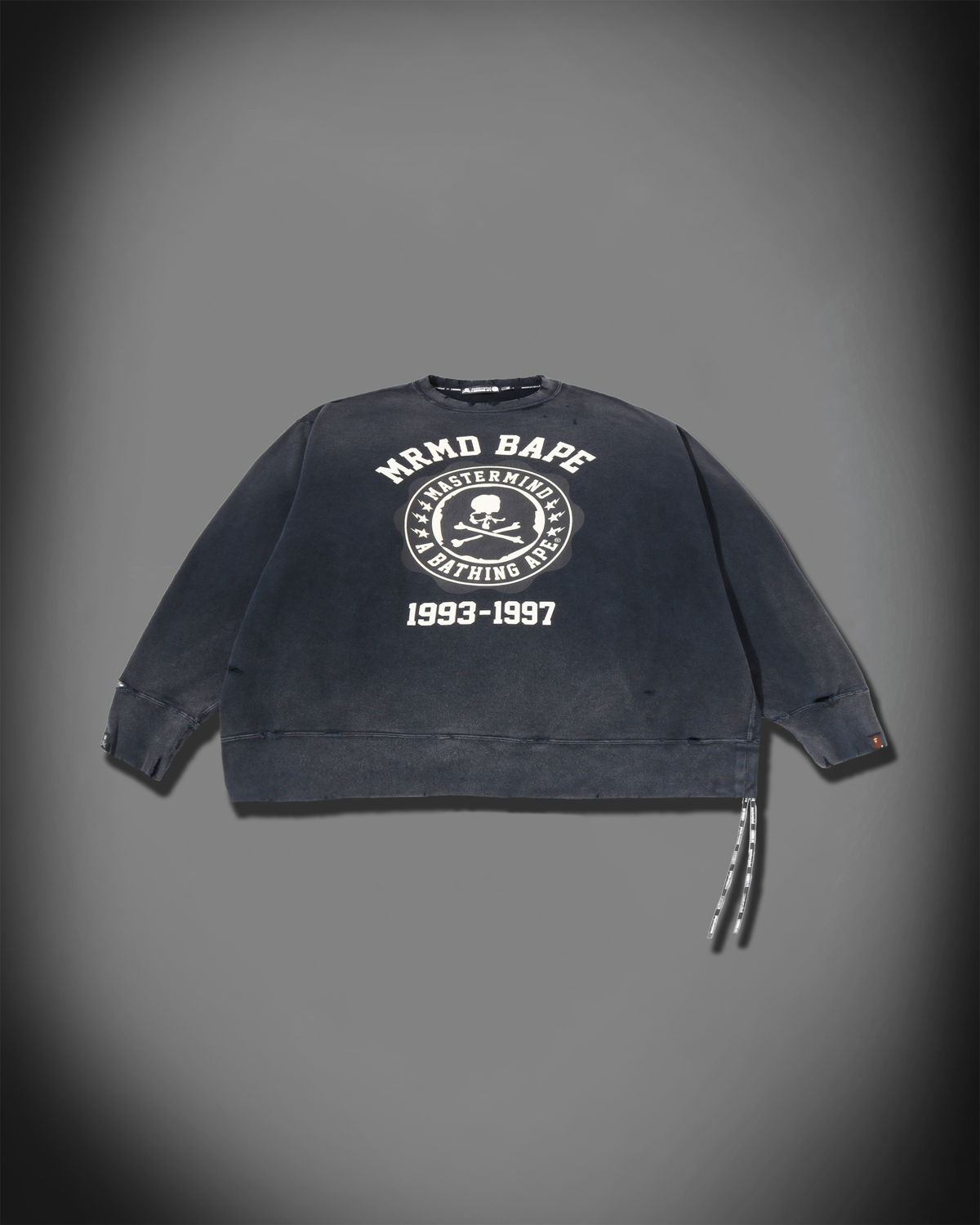 A BATHING APE BAPE x mastermind JAPAN VINTAGE EFFECT CREWNECK BLACK